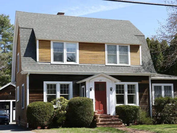 677 Ocean Avenue, Portland, ME 04103