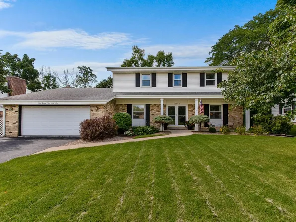 12965 West Crawford DRIVE, New Berlin, WI 53151