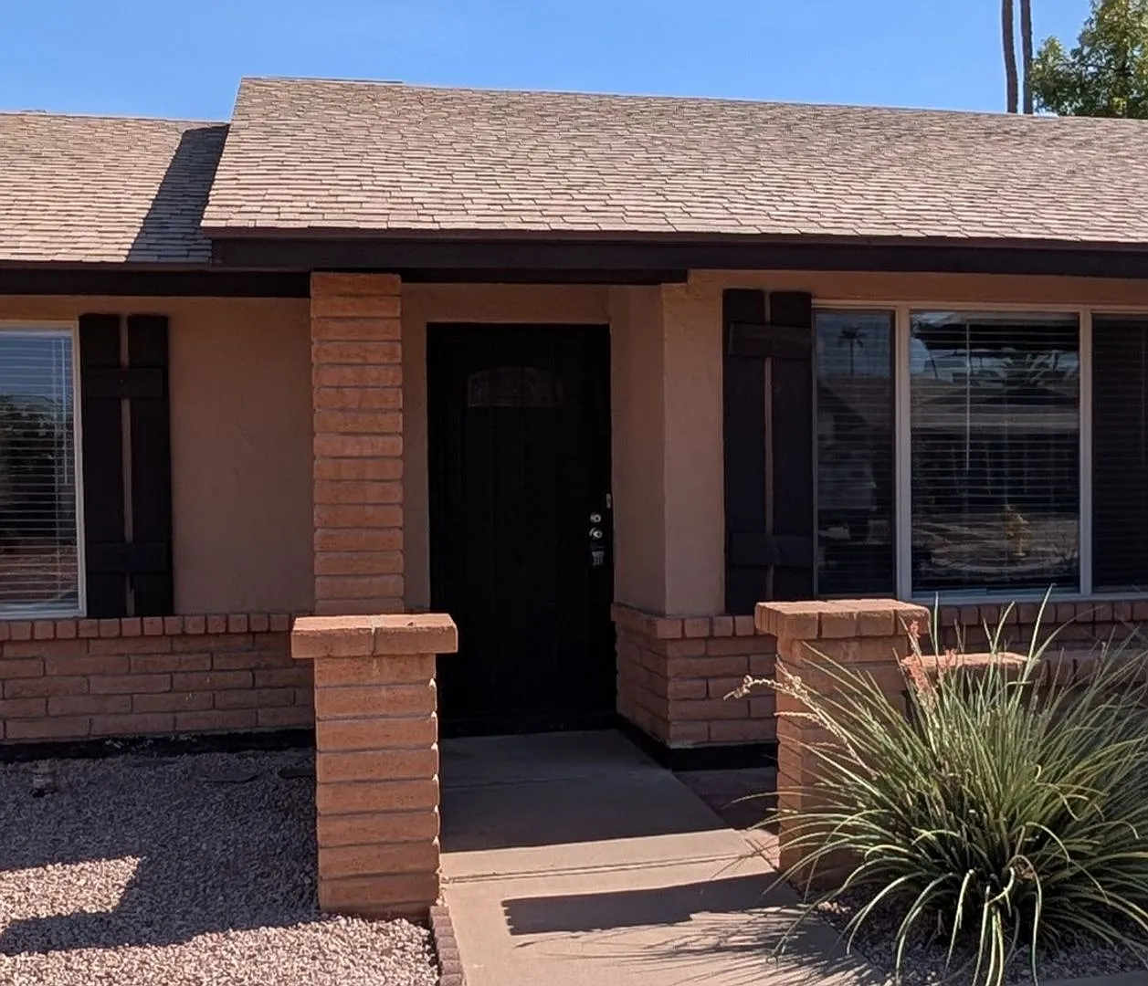 3 Bedroom Home Near W Guadalupe Rd and N Price Rd! — Photo 4