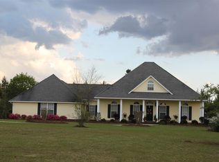 5029 Dixonville Rd, Jay, FL 32565