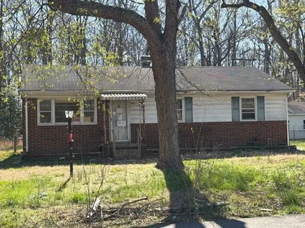 4619 Willesden Rd, North Chesterfield, VA 23234