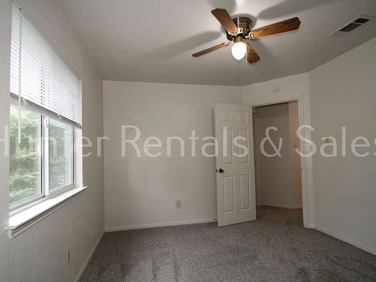 3275 Etta Kay Ln — Photo 29