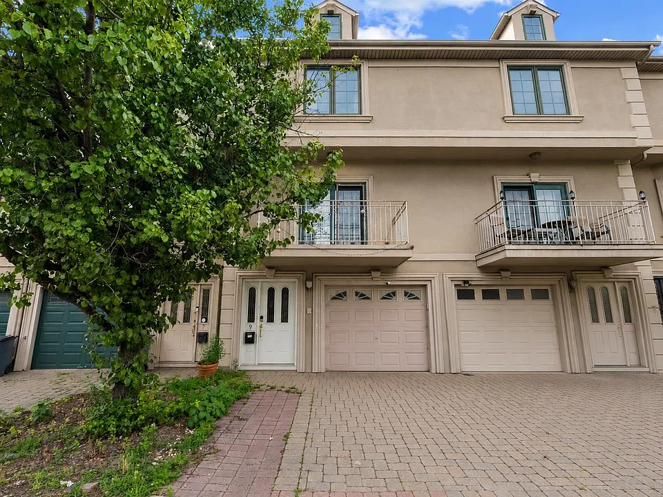 9 Hackensack Plank Rd