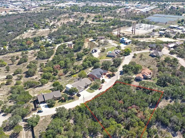506 W Sumack Dr, Kerrville, TX 78028