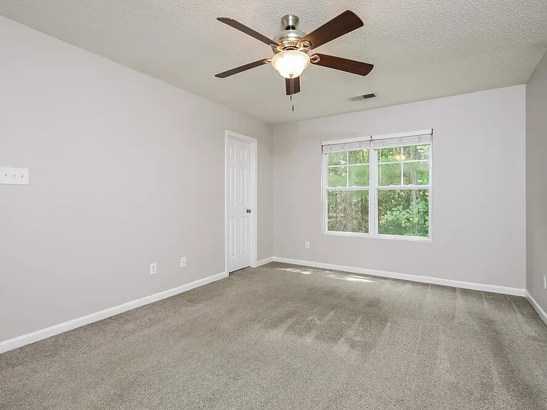 70 Brookhaven Dr — Photo 10
