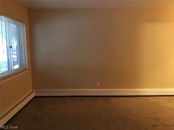5th image of 760 W Main St APT 102