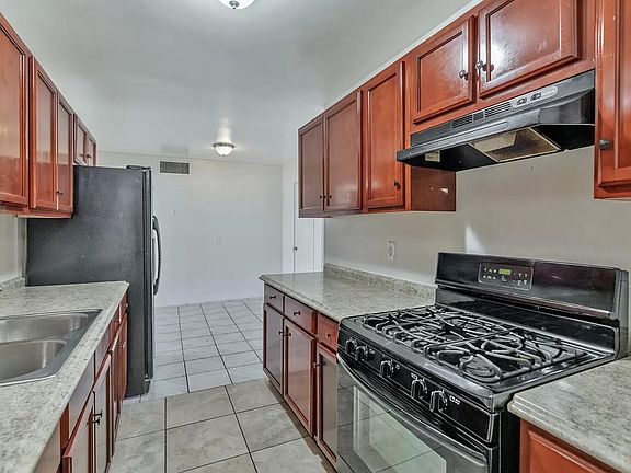 5th image of 3134 W Missouri Ave
