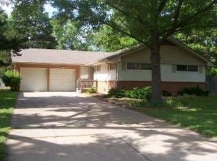 532 E Warren Rd, El Dorado, KS 67042