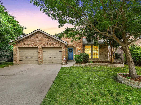 9136 Liberty Crossing Dr, Fort Worth, TX 76131
