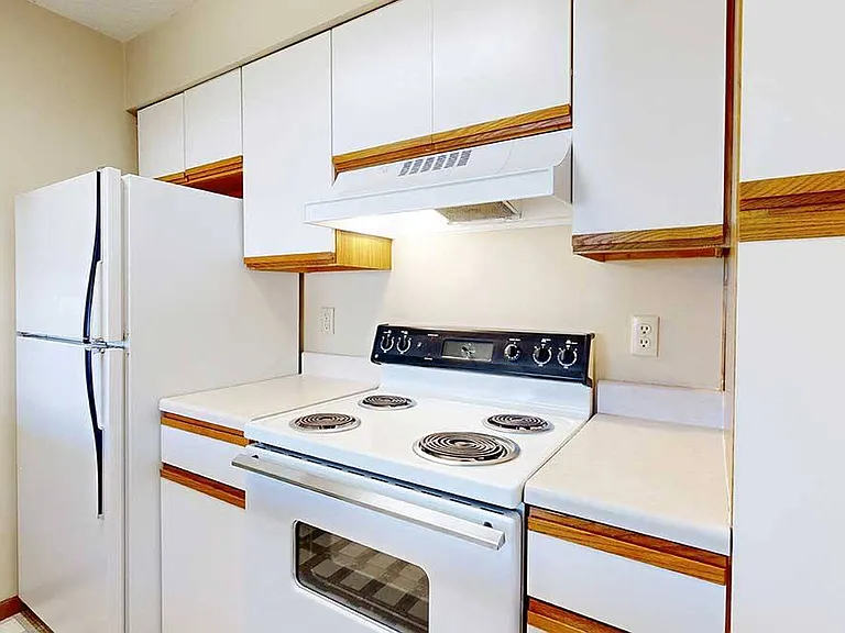 Pine Lake Heights Apartments — Photo 115