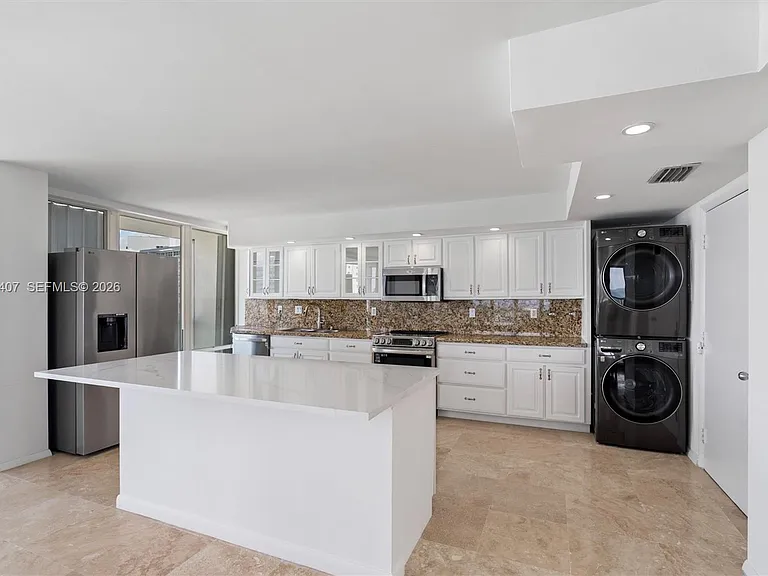 2100 S Ocean Ln #1002 — Photo 7