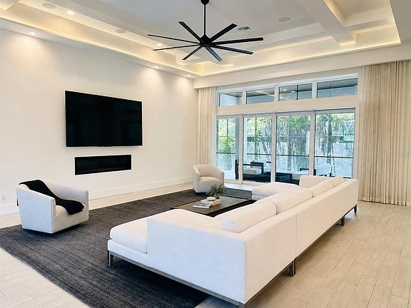 4th image of 5021 W HOMER AVENUE