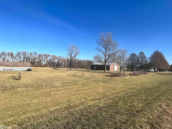 1810 Eagle Ave, Alexander, IA 50420