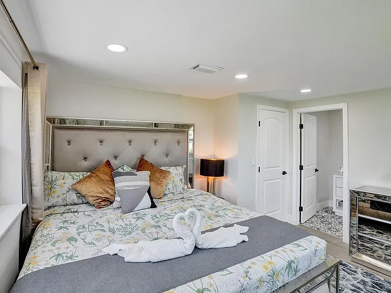 8021 NW 1st Pl — Photo 14