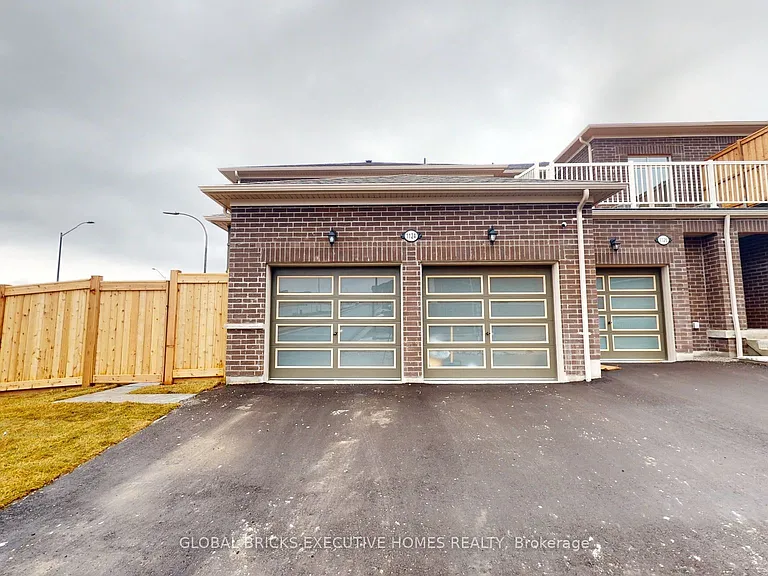1124 Baltic Ln — Photo 2