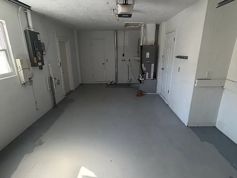 7520 Hawthorn Dr — Photo 11
