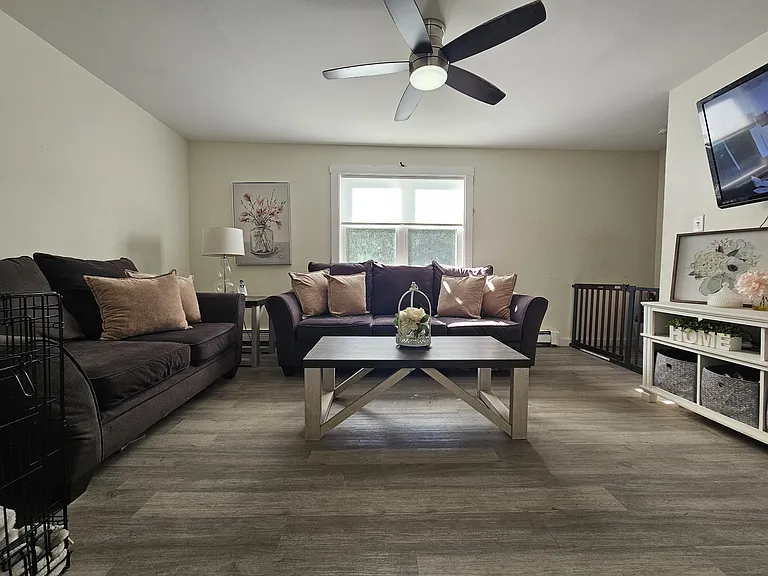 40 Grondin Dr — Photo 1