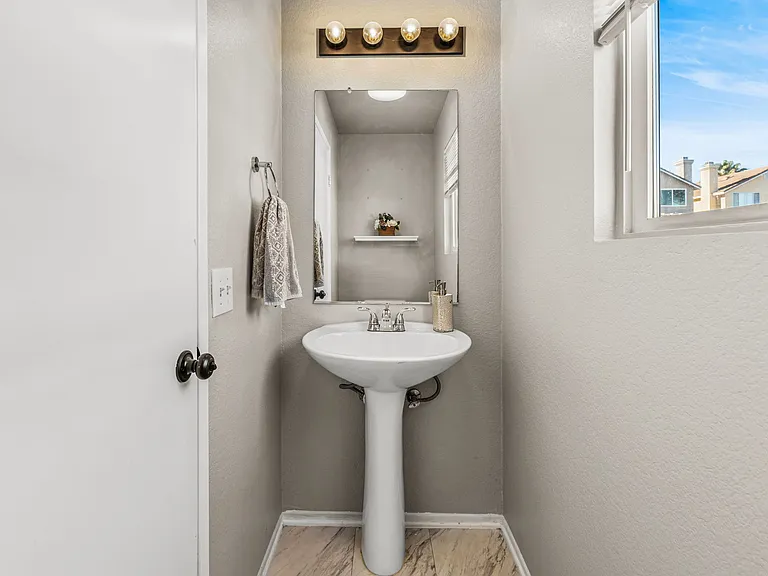 44570 Johnston Dr — Photo 13