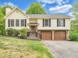 7851 Cedar Edge Rd, Roanoke, VA 24018