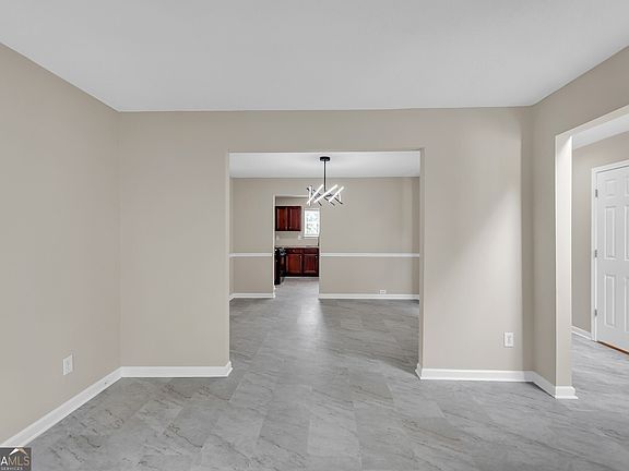 5th image of 4213 Sitka Dr