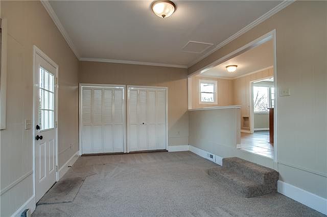 2nd image of 352 Dade Dr