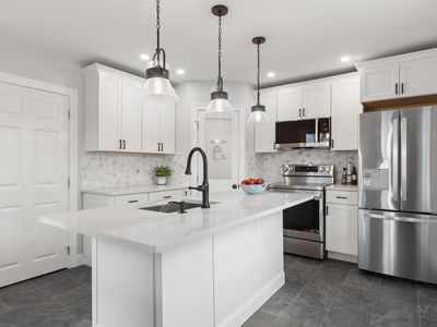 13 Estes St, Ipswich, MA, 01938