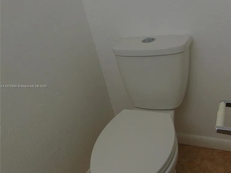 1854 SW 81st Way — Photo 7