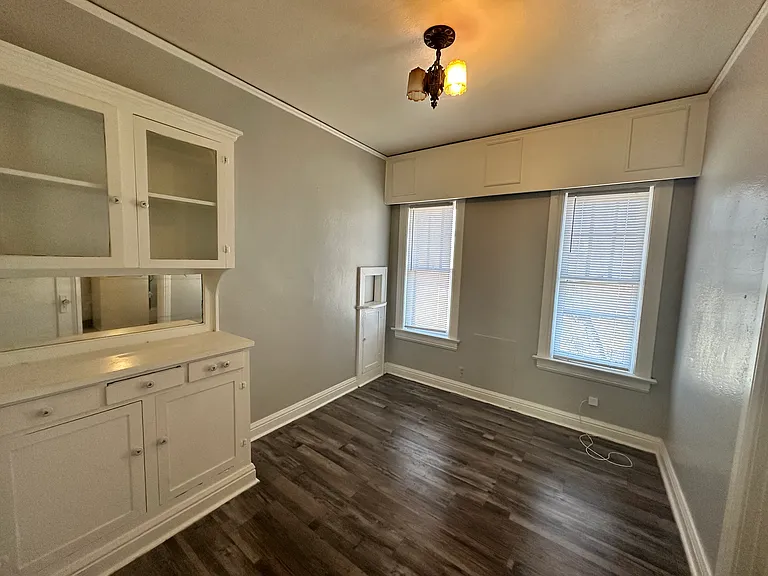216 W Oak Ave #4 — Photo 8