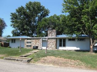 106 Kieffer Ave, Mount Carmel, IL 62863