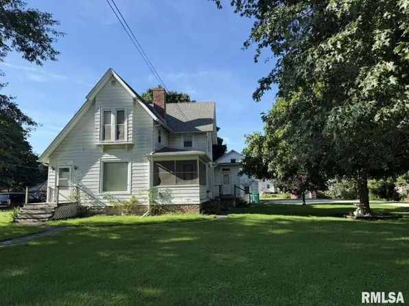 135 W Broadway St, Roseville, IL 61473