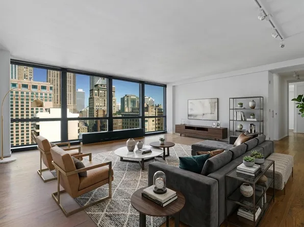 910 N Lake Shore Dr #2418, Chicago, IL 60610