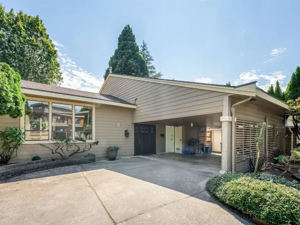 5680 Plover Ct, Richmond, BC V7E 4K2
