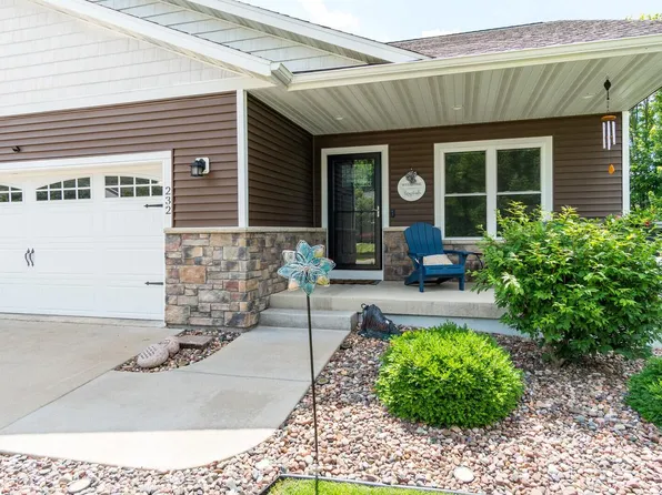 232 Crestwood LANE, Onalaska, WI 54650
