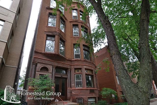 1st image of 626 W Wellington Ave APT 2F