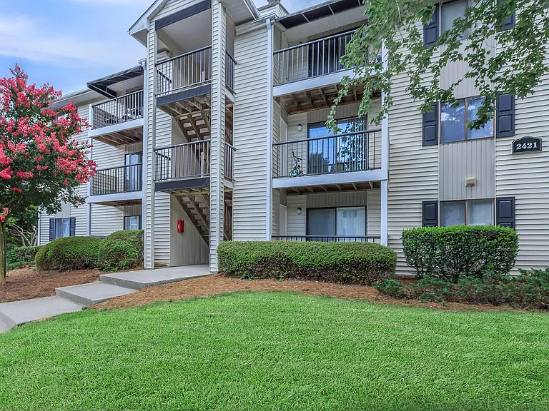 Lake Brandt Apartments — Photo 22