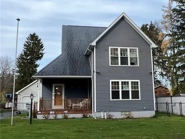 117 Jamestown St, Gowanda, NY 14070