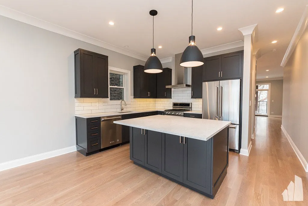 2 bed, 2.0 bath, $5,196 — Photo 1