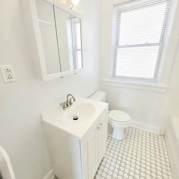 1600 W Estes Ave #3B — Photo 13