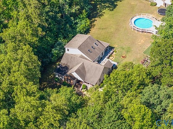 3rd image of 2043 Rocky Ford Rd