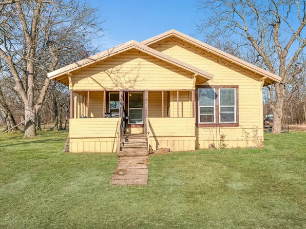 5366 Farm Road 2573, Clarksville, TX 75426