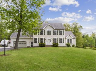 9 Hadley Rd, Pepperell, MA 01463