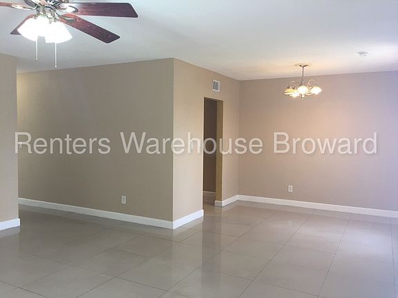 3rd image of 705 NE 46th Ct