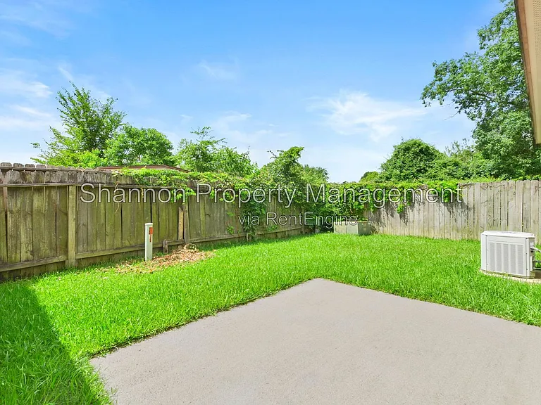 3110 Oak Rock Cir — Photo 27