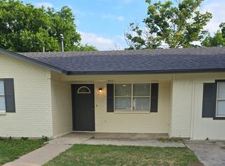 806 W 8th St, Georgetown, TX 78626