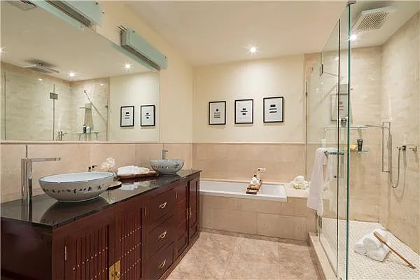 Sold by Platinum Properties | media 7