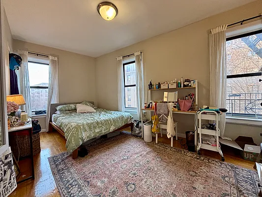 Rented by Bohemia Realty Group | media 12