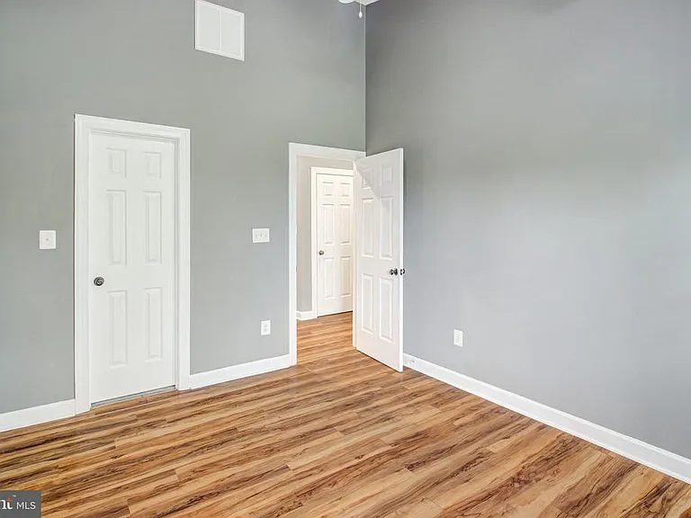 12852 Marblestone Dr — Photo 16