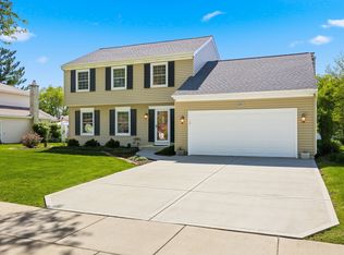 254 Woodville Ln, Schaumburg, IL 60193