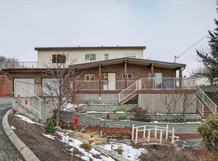 675 Humphrey Rd, Kamloops, BC V2E2C5