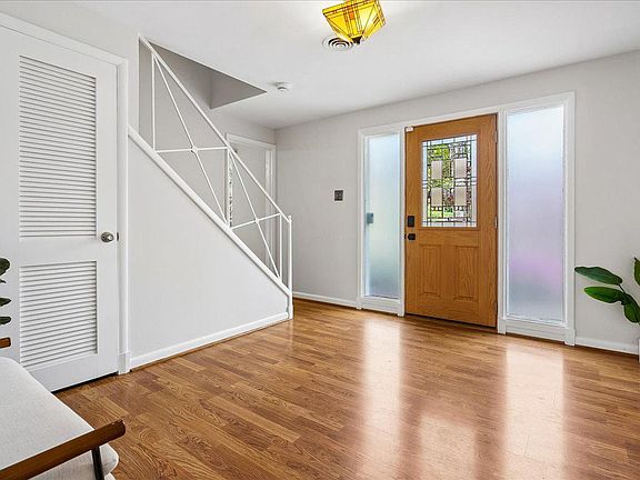 5th image of 104 Belton Rd